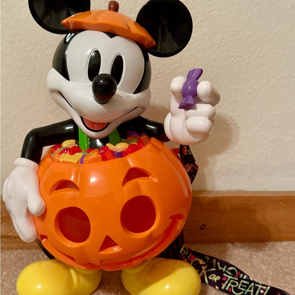 Disney Parks 2024 Mickey Mouse Halloween Popcorn
Bucket